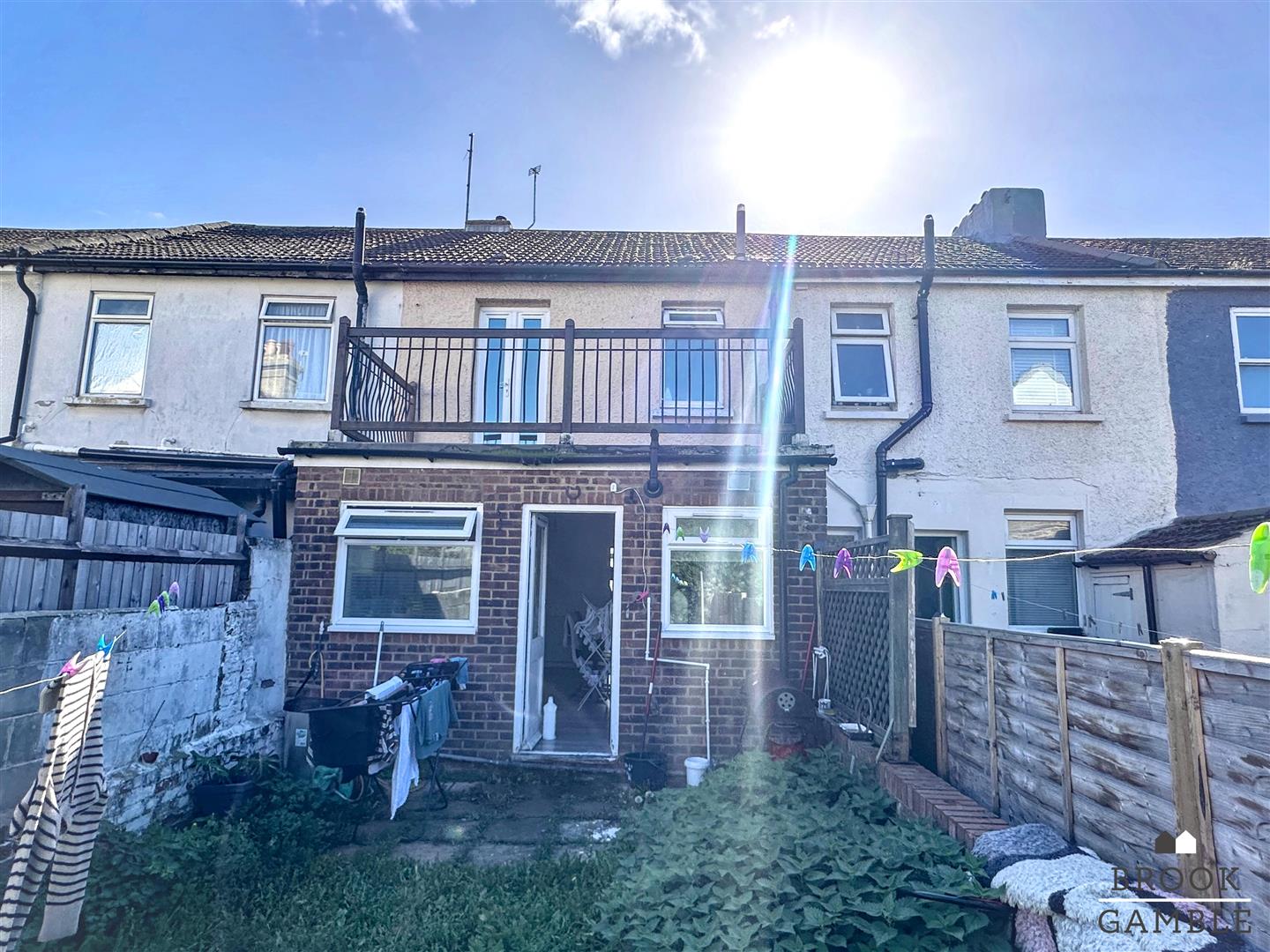2 Bedroom House - Mid Terrace. Ashford Road in Eastbourne,  8